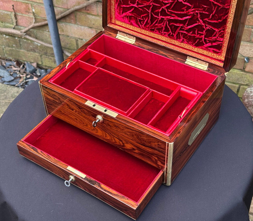 Overhead internal view of an Antique Jewellery Box in Kingwood, by Green of Oxford Street.
