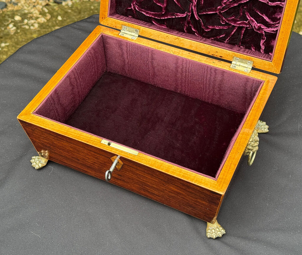 Overhead internal view of a Rare George III Antique Jewellery Box with ‘Tumbling Cube’ Parquetry Inlay.
