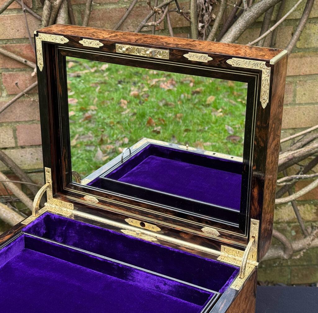 Close-up view of the mirror frame.